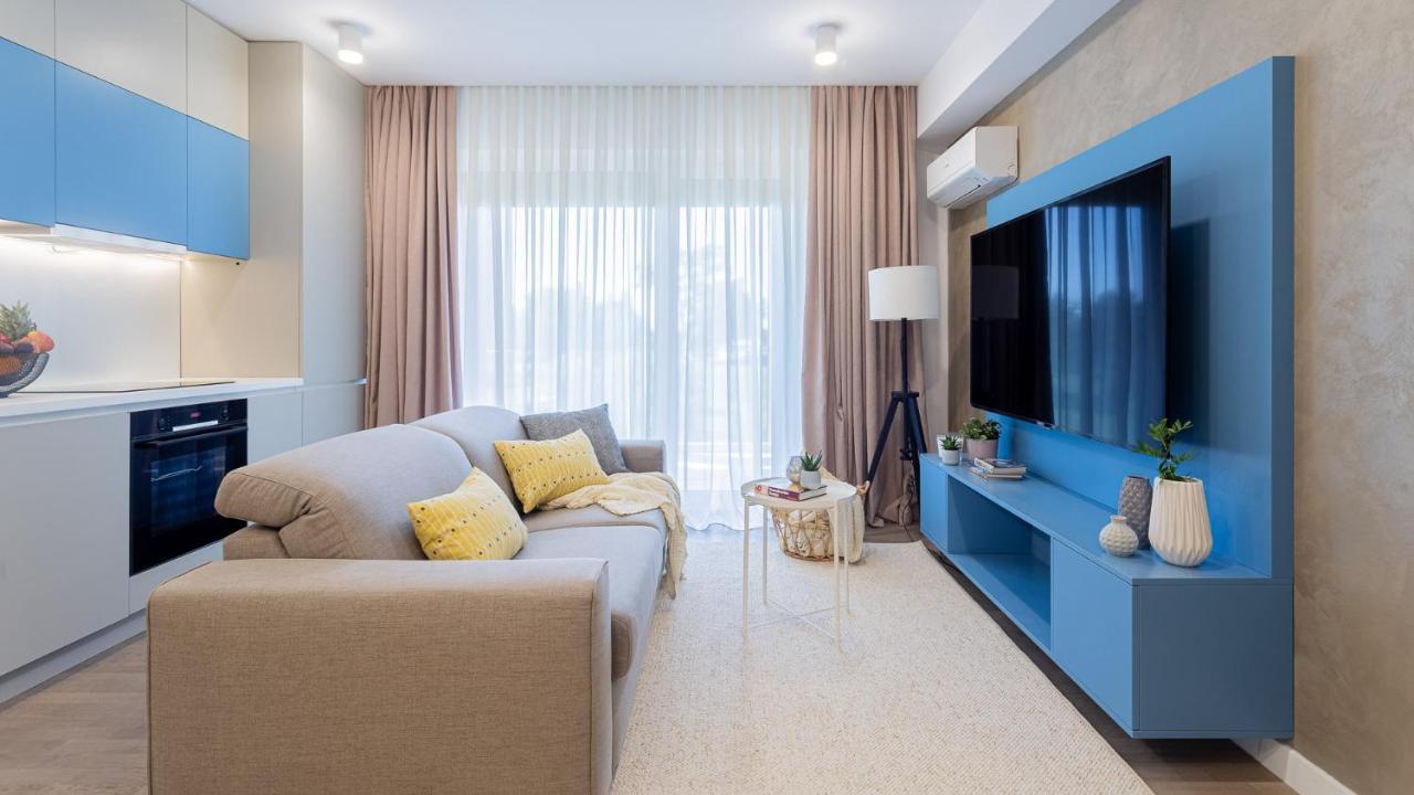 Il Lago - Azur - Cozy Luxurious Smart Home By The Lake Voluntari Eksteriør billede